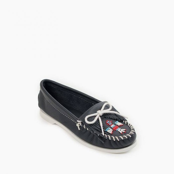 Minnetonka Shoes - ICONIC LEGEND Thunderbird Boat Moccasin